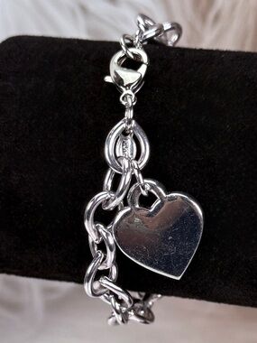 Beautiful silvertone chain with heart vintage Monet bracelet